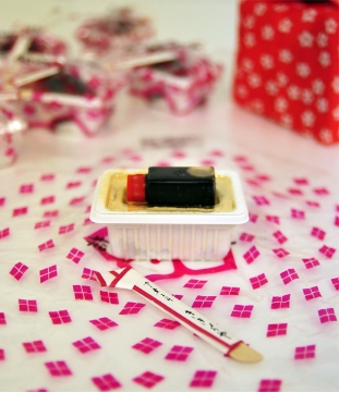 山梨県の金川の森でカブトムシ、クワガタ採集