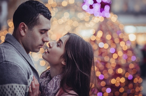 あの揺れてる車ってヤッてるのかな?